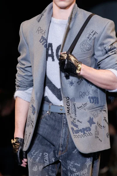 Look 65
